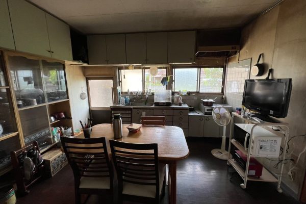 1281F1A4-7CC1-497A-B150-B4700ADE3930